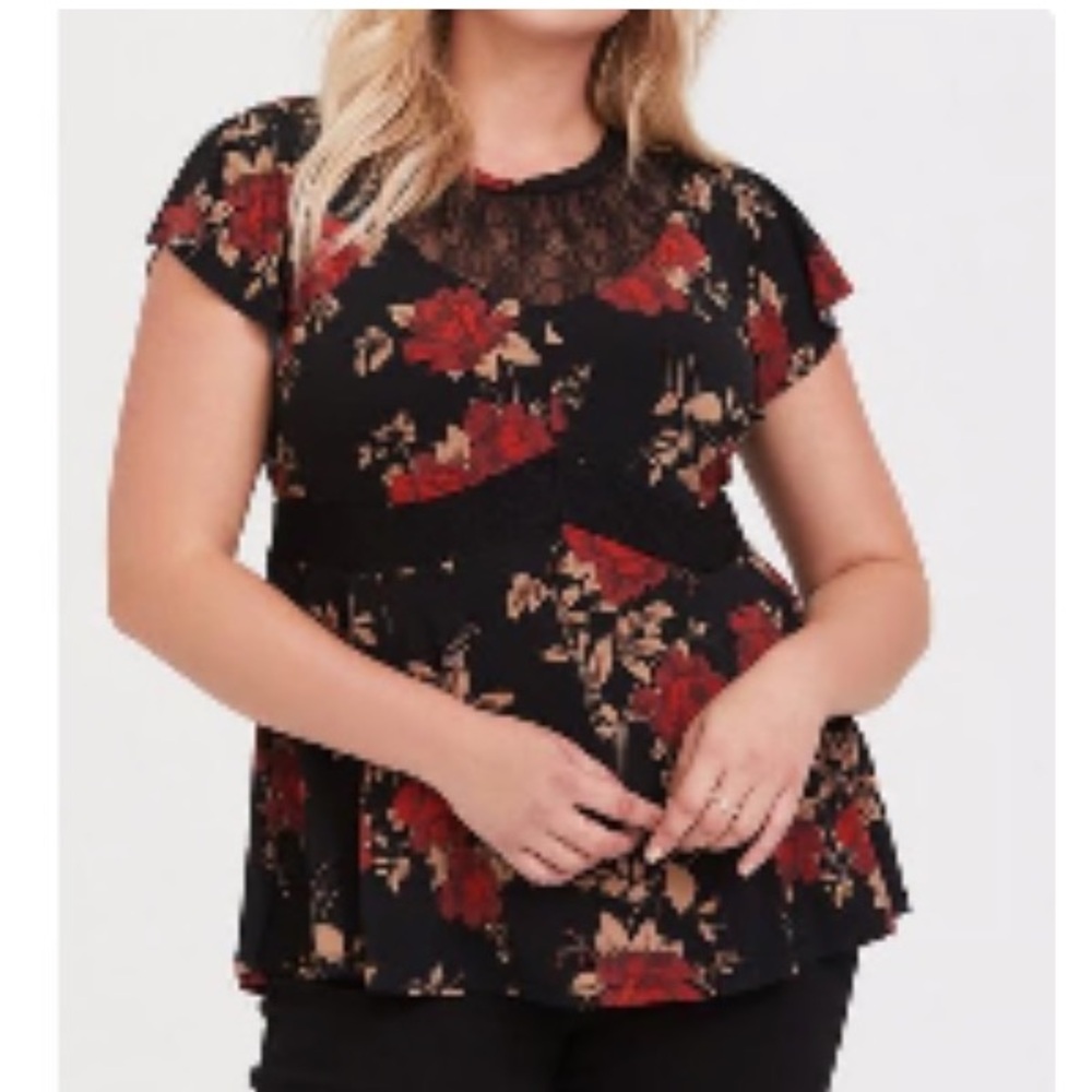 Torrid black floral and lace short sleeved babydoll top Size 2 (2X 18/20)
